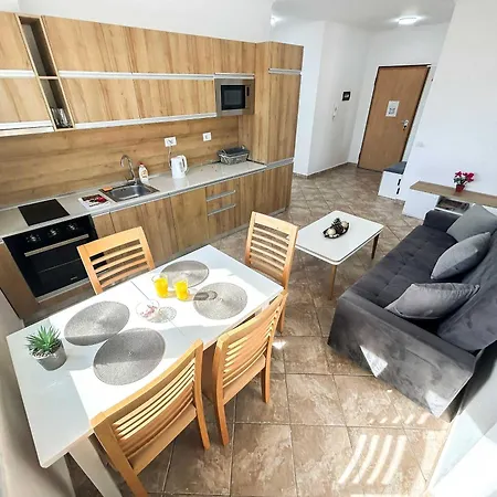 Divine 642 Apartamento Durrës