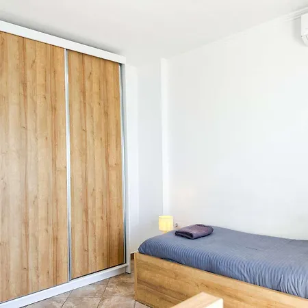 Divine 642 Apartamento Durrës